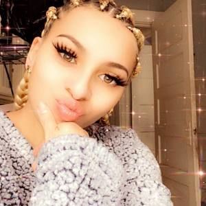 Meet your Posher, Brittney